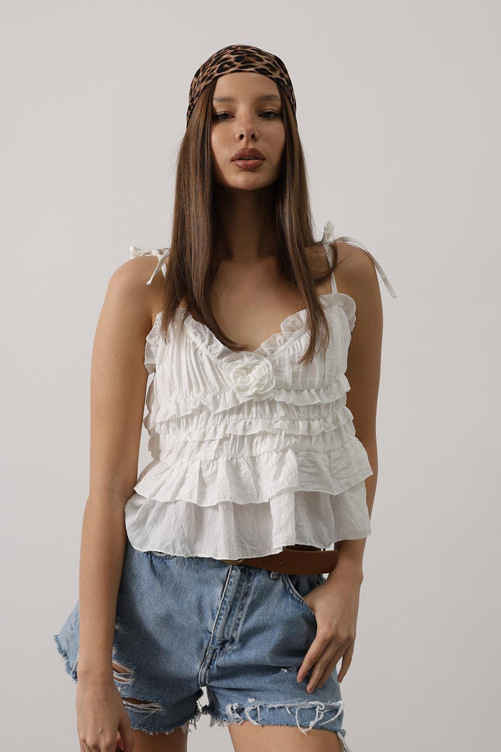 White Boho Sleeveless Blouse with Sweetheart Neckline